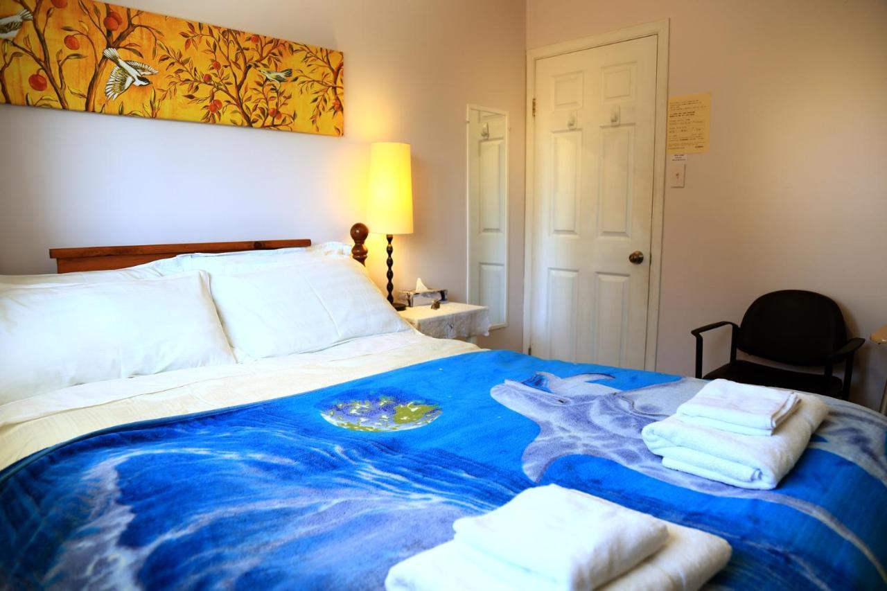 Jenny Guest House Yellowknife Esterno foto