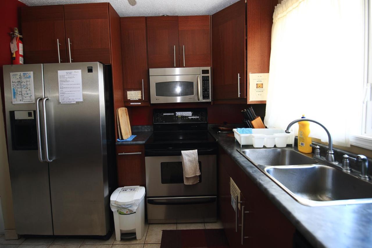 Jenny Guest House Yellowknife Esterno foto