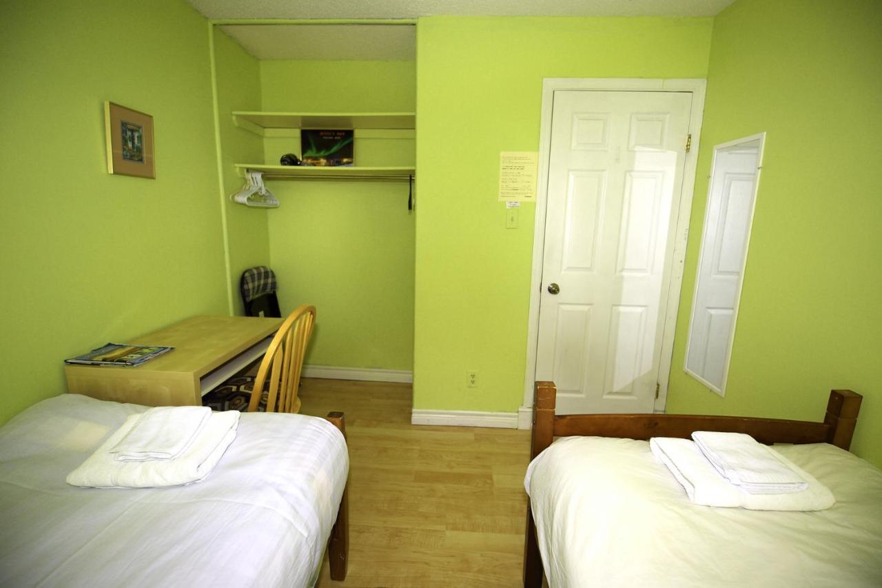Jenny Guest House Yellowknife Esterno foto