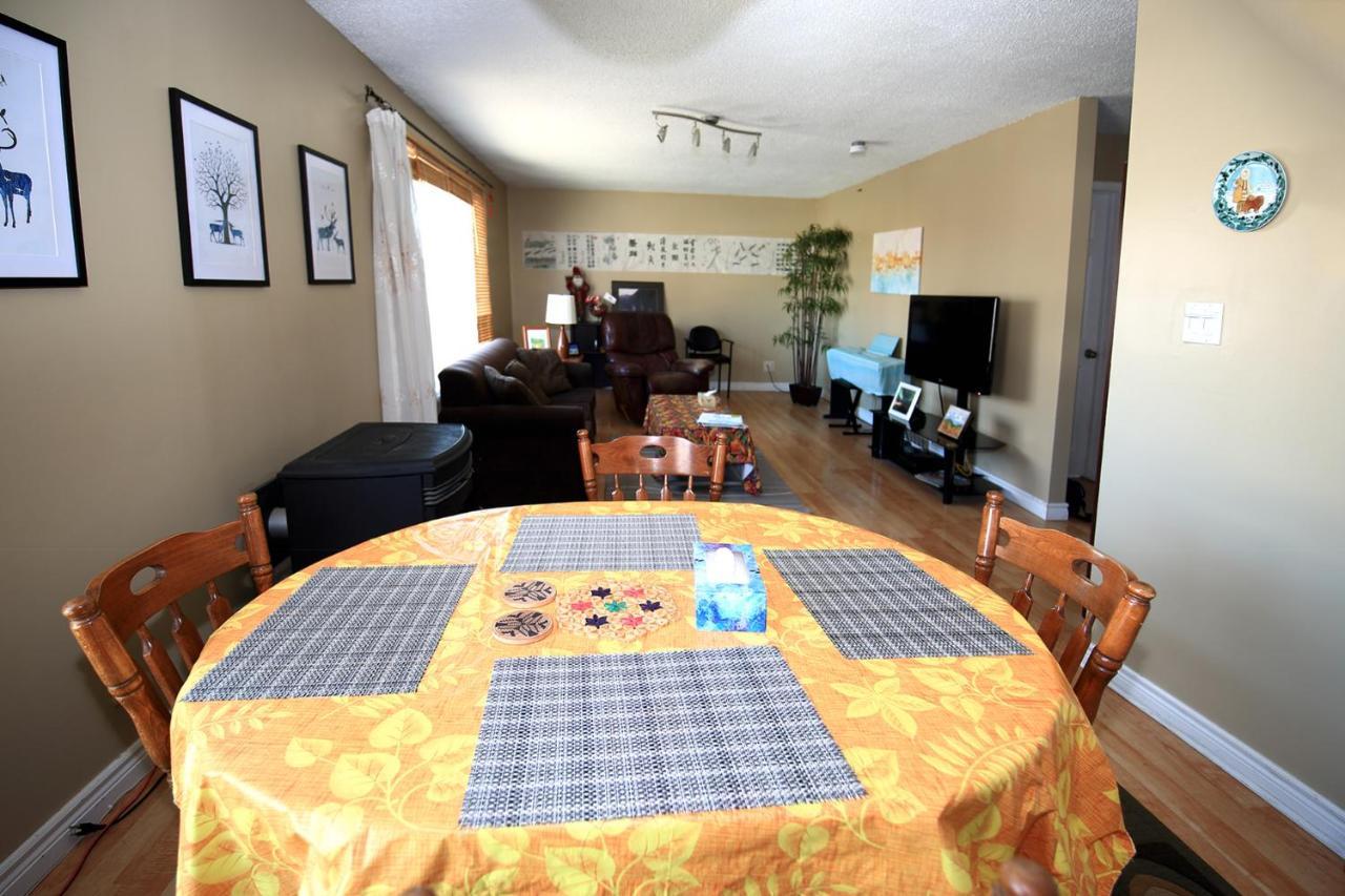 Jenny Guest House Yellowknife Esterno foto